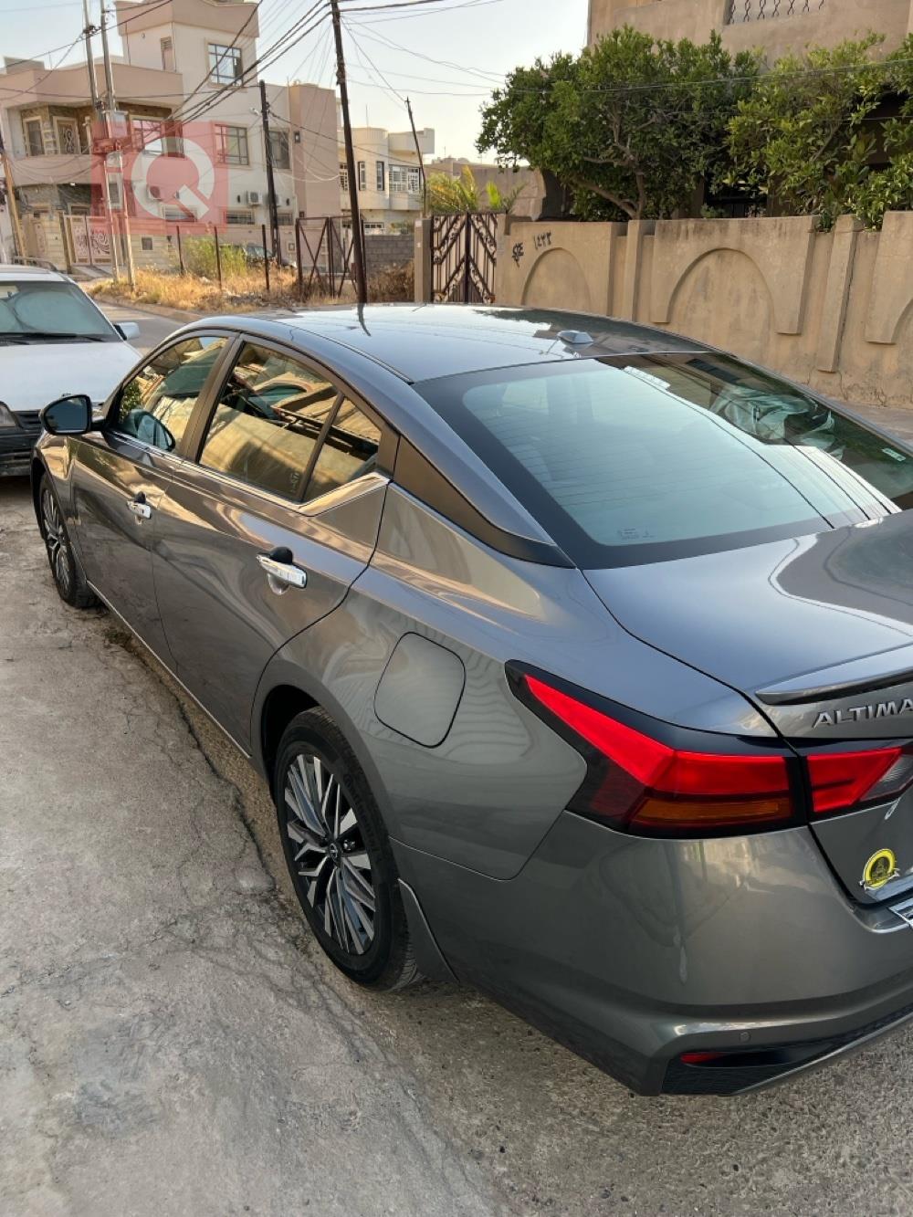 نيسان ألتيما